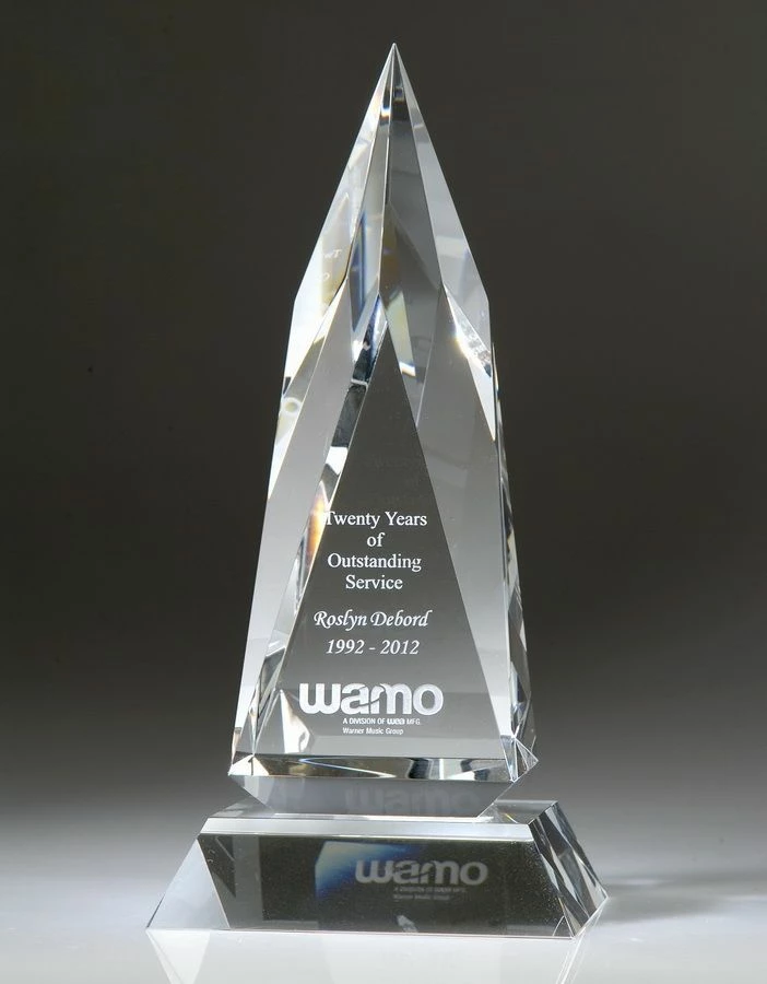 Zenith Crystal Award 8" $72.95, 10" $119.95, 11" $182.95 3 Zenith Crystal Award 8" $72.95, 10" $119.95, 11" $182.95